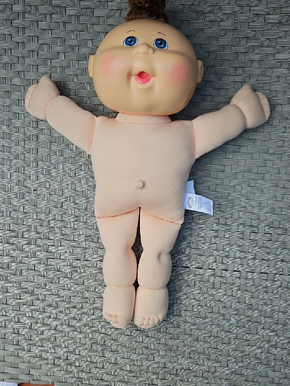 Vintage 2017 Cabbage Patch Kids Soft Plush Baby Doll  Blue Eyes in Tan Skin Tone